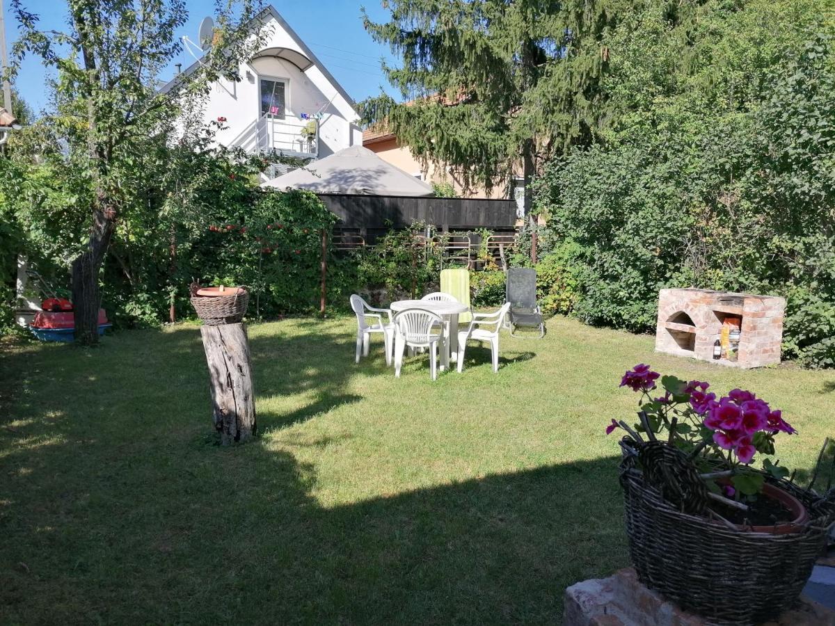 Menta Apartman Mezőkövesd Exterior foto