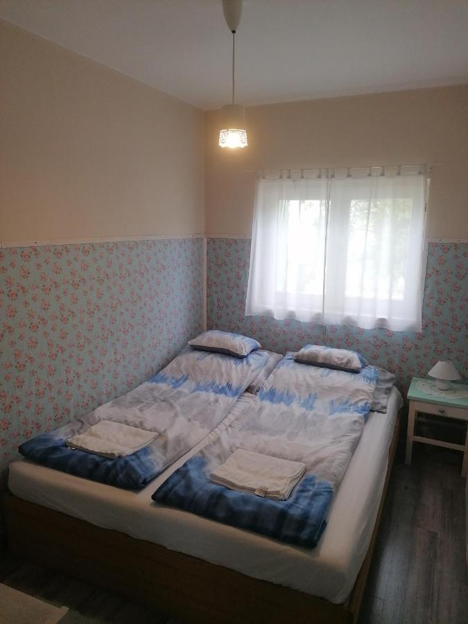 Menta Apartman Mezőkövesd Exterior foto